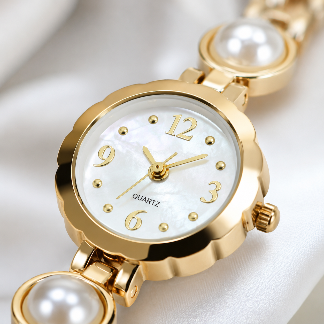 Pearl Luxe Women's Watch