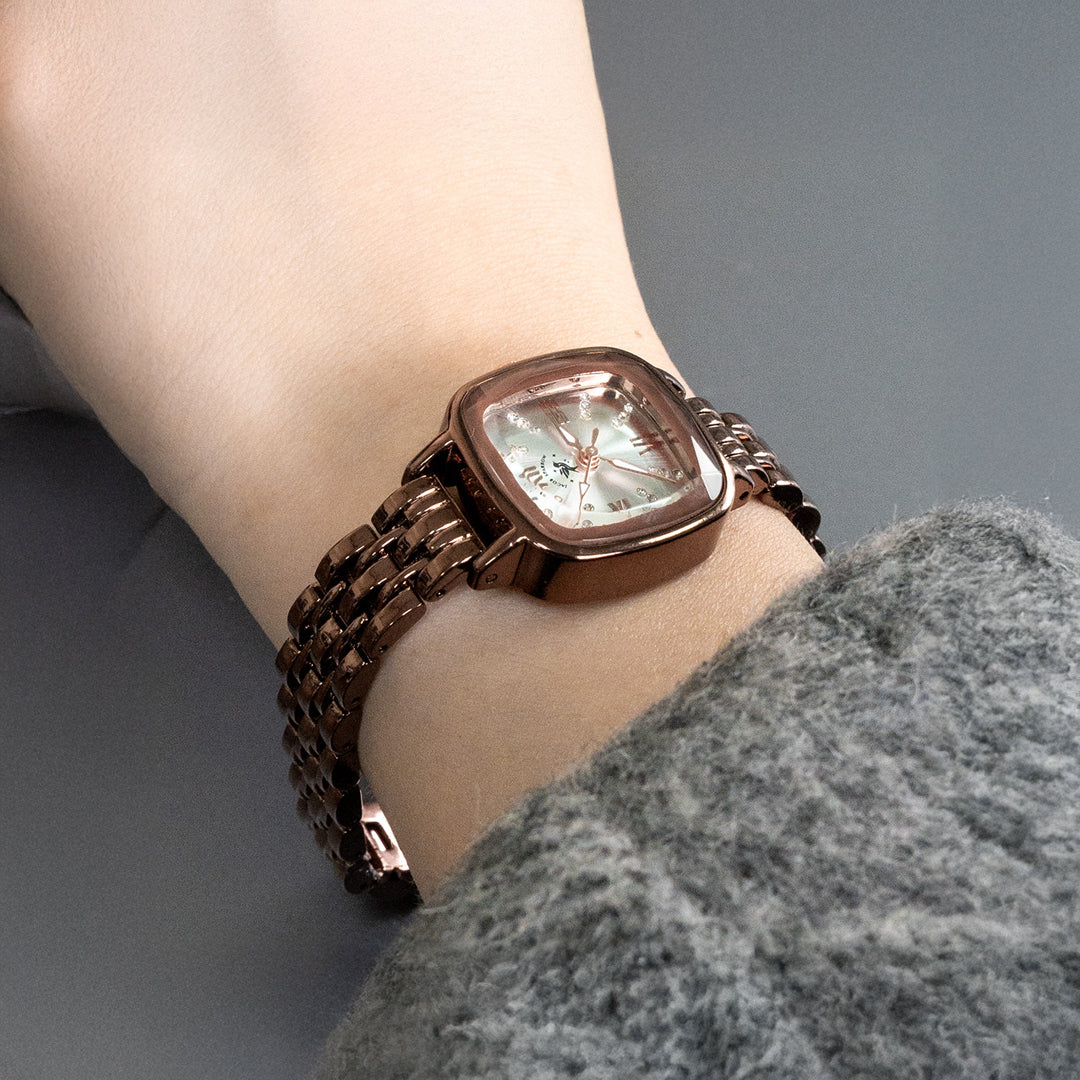 Gleaming Diamond Splash Watch