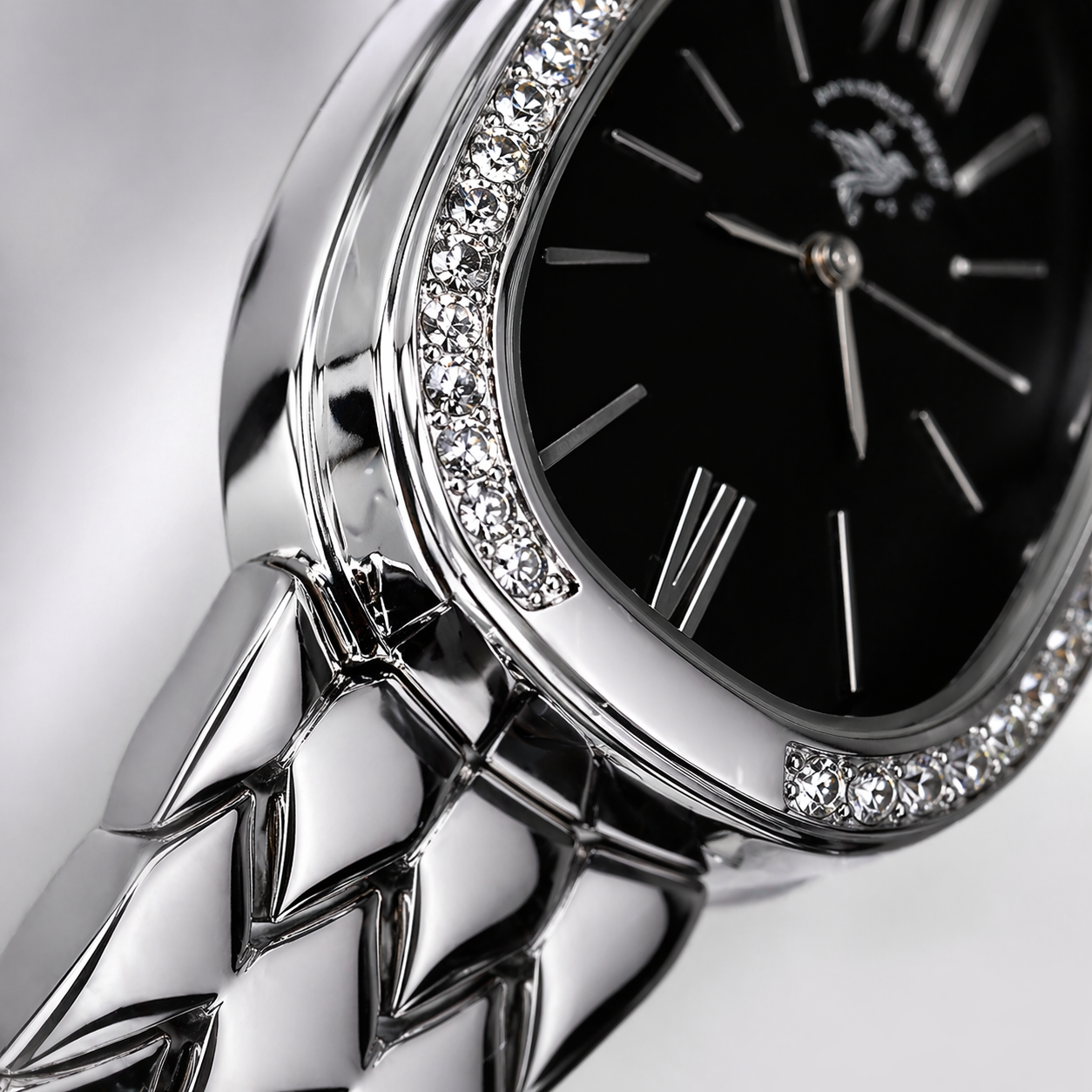 Serpent Shine Roman Diamond Watch
