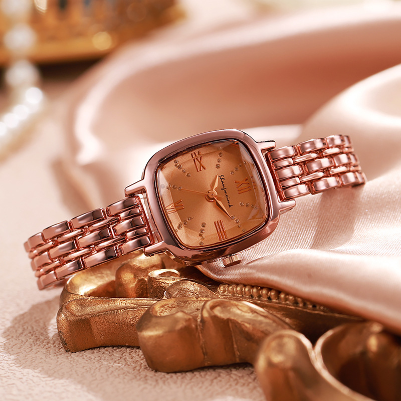 Gleaming Diamond Splash Watch